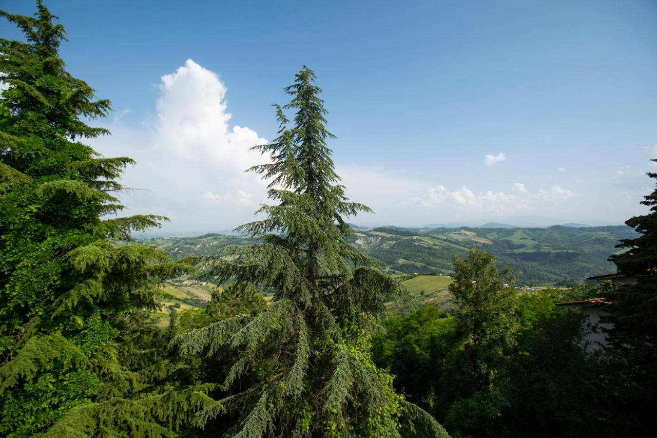 مبيت وإفطار Roncofreddo Il Giardino Dei Frati المظهر الخارجي الصورة
